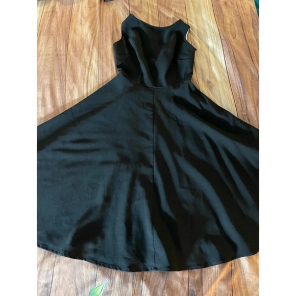 Jazmin Circle Black Swing Dress from Bettie Page (Tatyana) - Picture 11 of 13